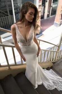 Blue by Enzoani Luz Blue by Enzoani Luz